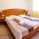 In - Insel Rab 26467 شقة
