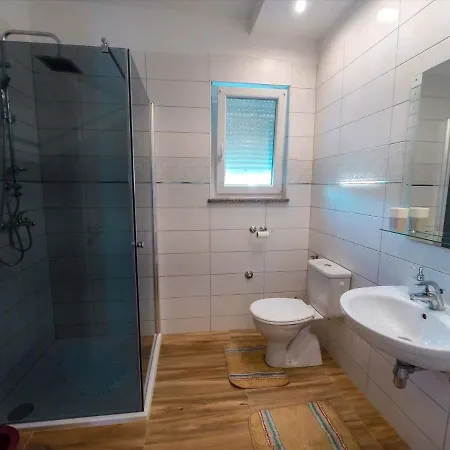 In - Insel Rab 26467 Apartament *